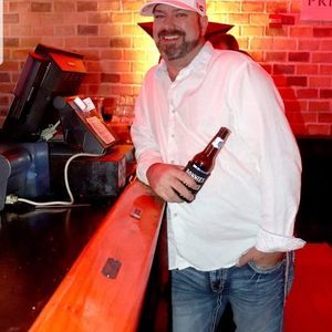 Meet your Posher, Troy